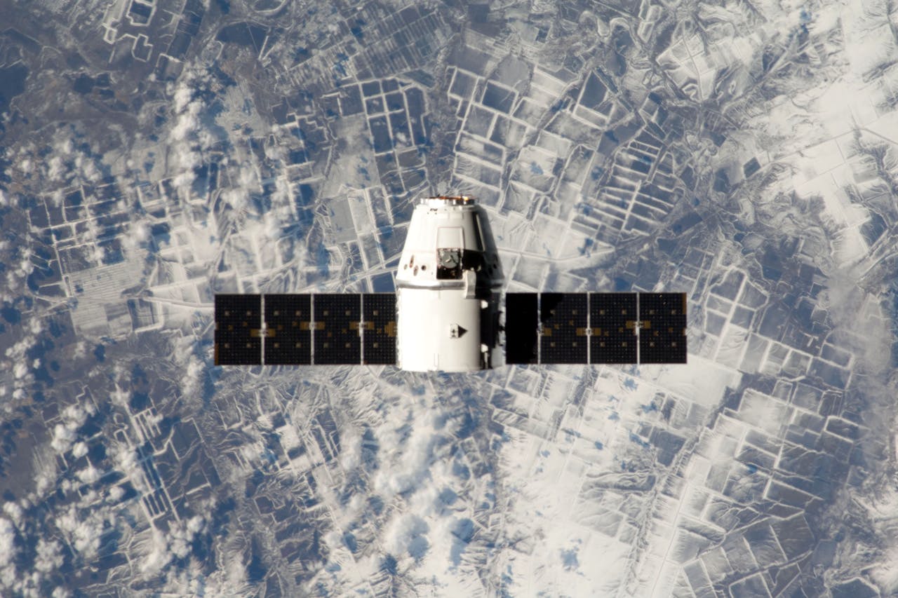 why-choose-us High-resolution image of a satellite orbiting Earth, showcasing space technology.